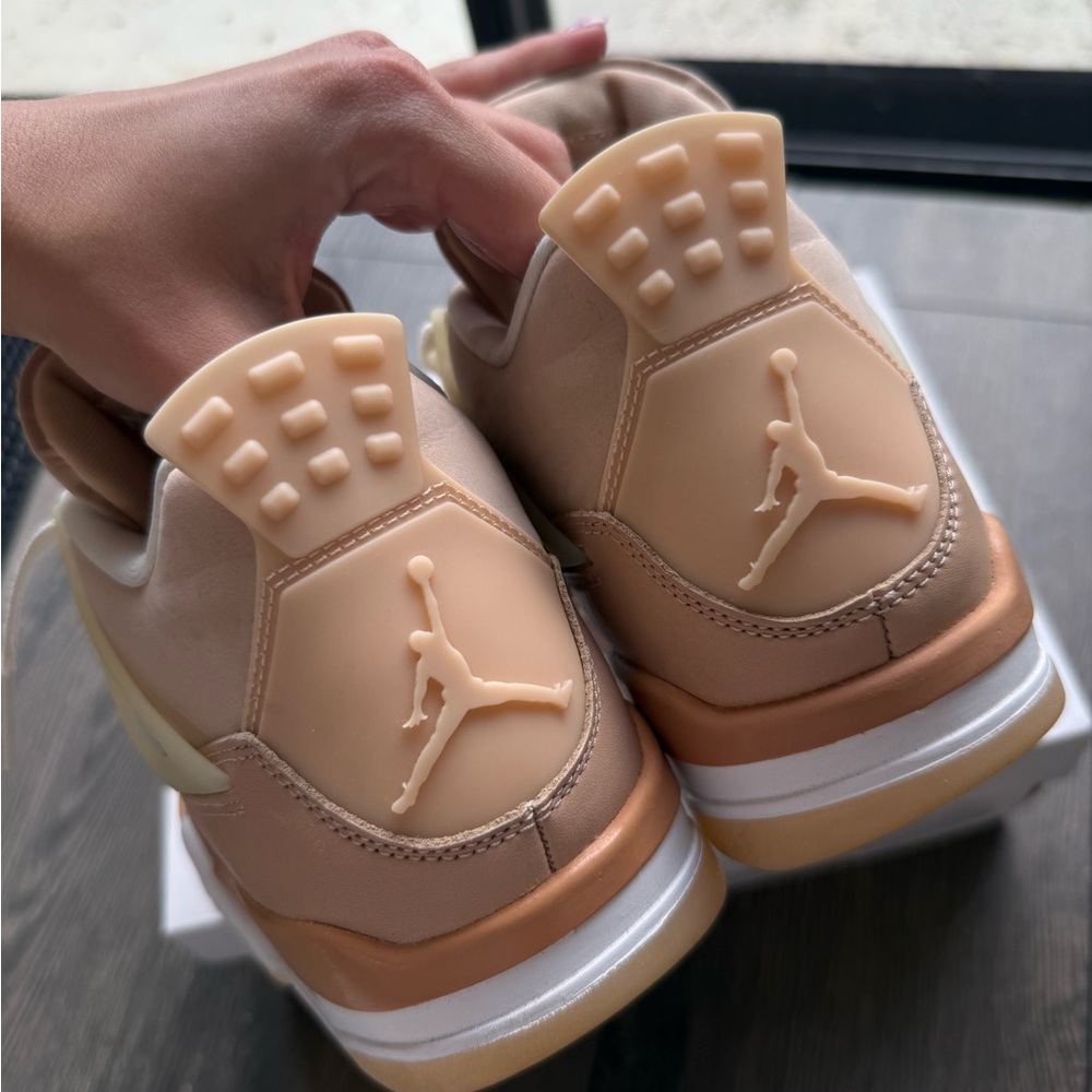 Jordan 4 Retro - Picture 5 of 6